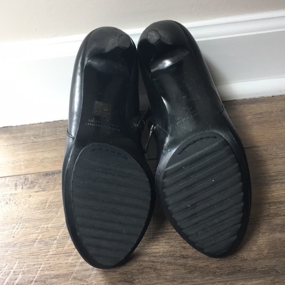 Max Studio Black Booties - Picture 4 of 6